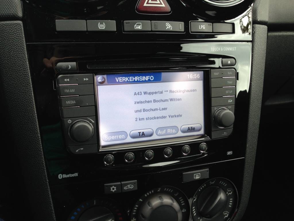 Touch and Connect Astra H, Zafira B, Vectra C, Signum, Antara, Corsa D GEBRAUCHTGERÄT